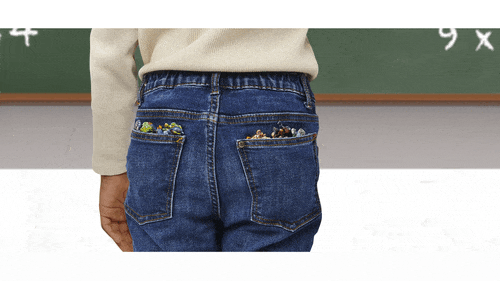 Million Warriors - Starter Pack. © Spin Master Million Warriors - Starter Pack. © Spin Master