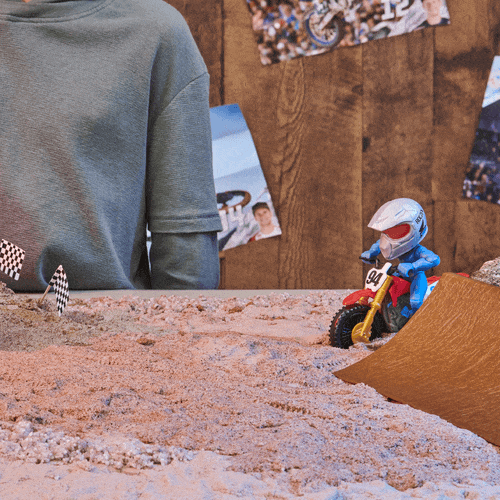 Supercross. © Spin Master Supercross. © Spin Master